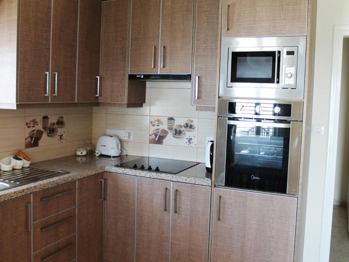 Panorama Beach House, 5 Meters To The Sea Перволия Екстериор снимка