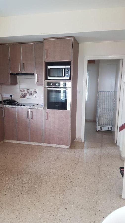 Panorama Beach House, 5 Meters To The Sea Перволия Екстериор снимка