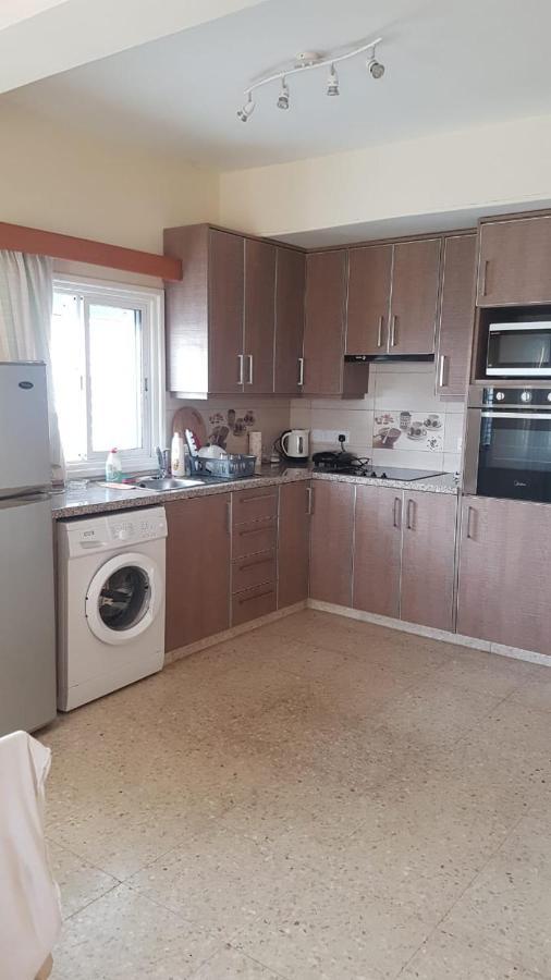 Panorama Beach House, 5 Meters To The Sea Перволия Екстериор снимка